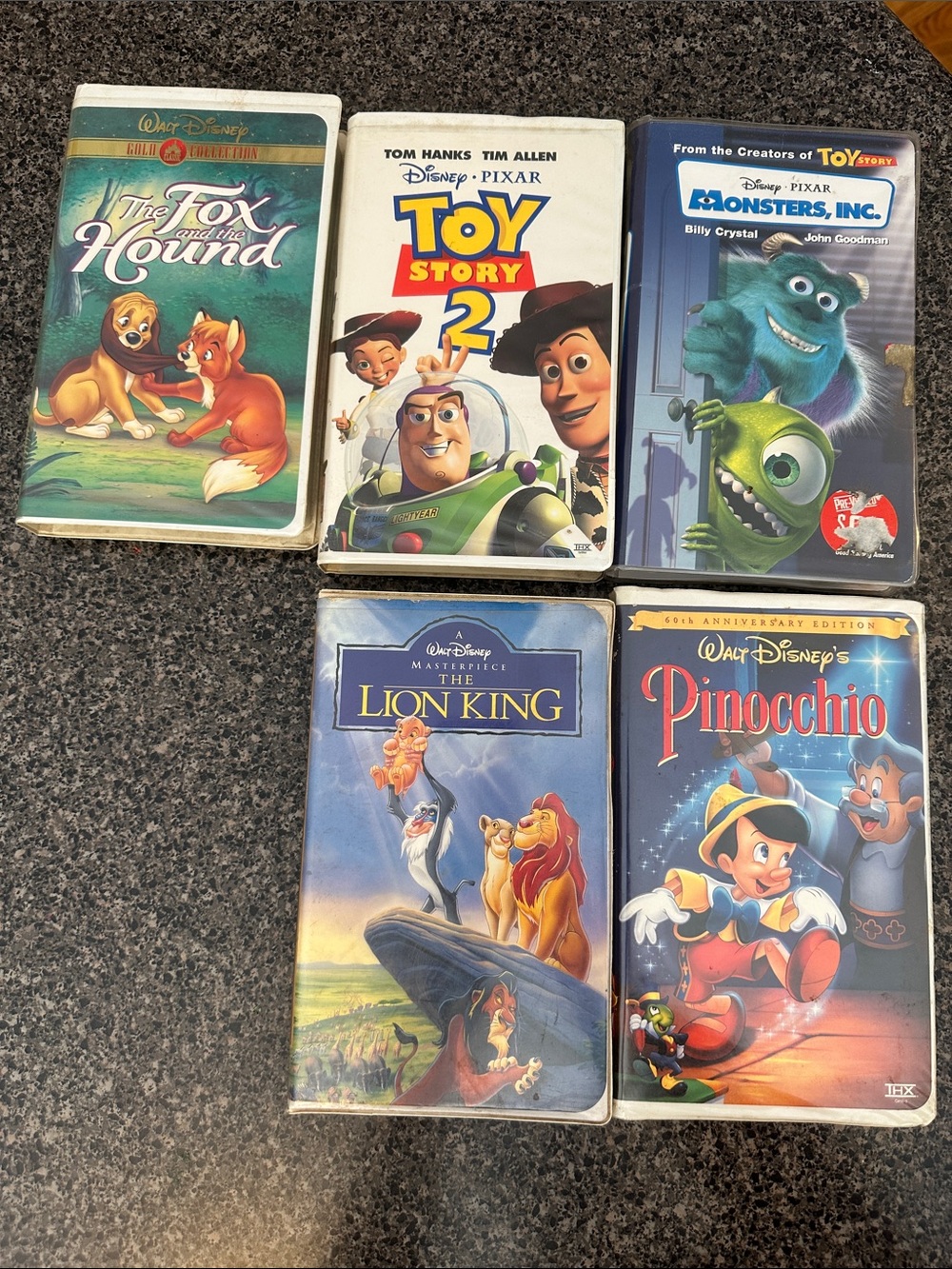 Disney VHS TAPES untested. Pinocchio, Lion King, The Fox and the Hound, & More